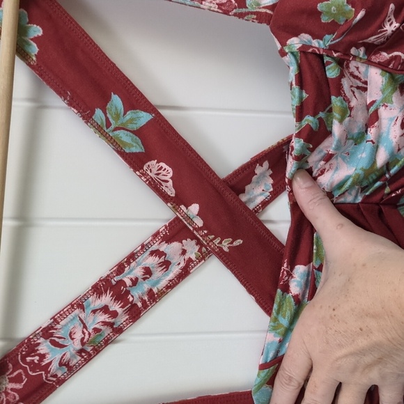 Free People Ginger Snap Crossback Floral NWOT Top - Picture 3 of 8